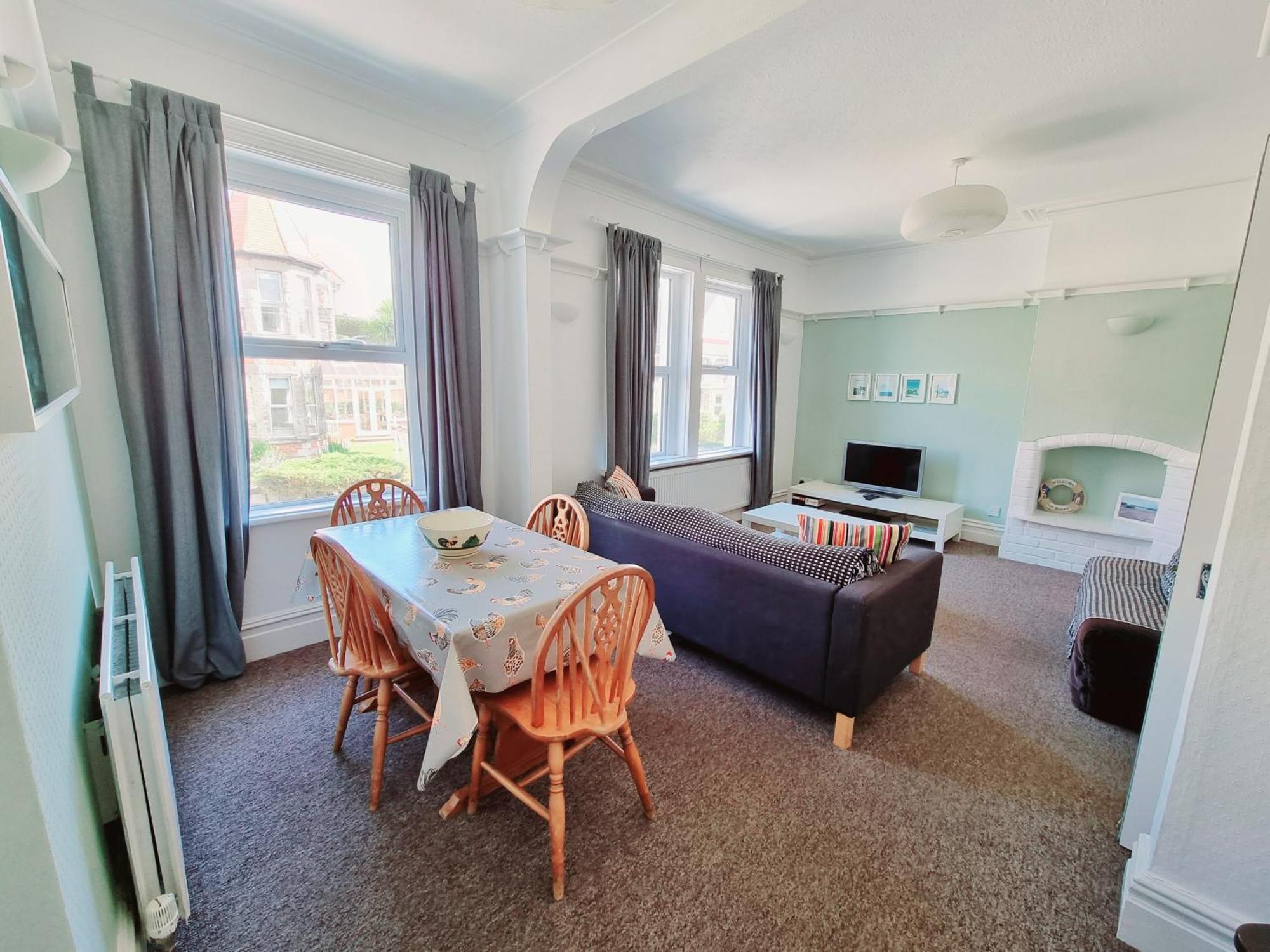 סוואנאייג' Beachcomber Holiday Apartments חדר תמונה